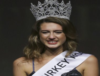 Αντιμέτωπη με ποινή φυλάκισης η Miss Τουρκία 2017